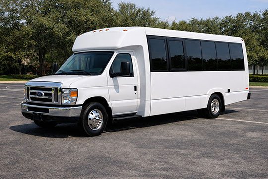 18-passenger minibus available for charter in Quincy, WA